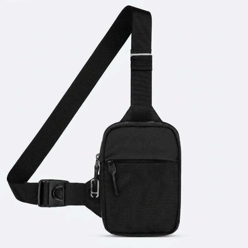 Bandolera Travel Sling en color Midnight, vista frontal